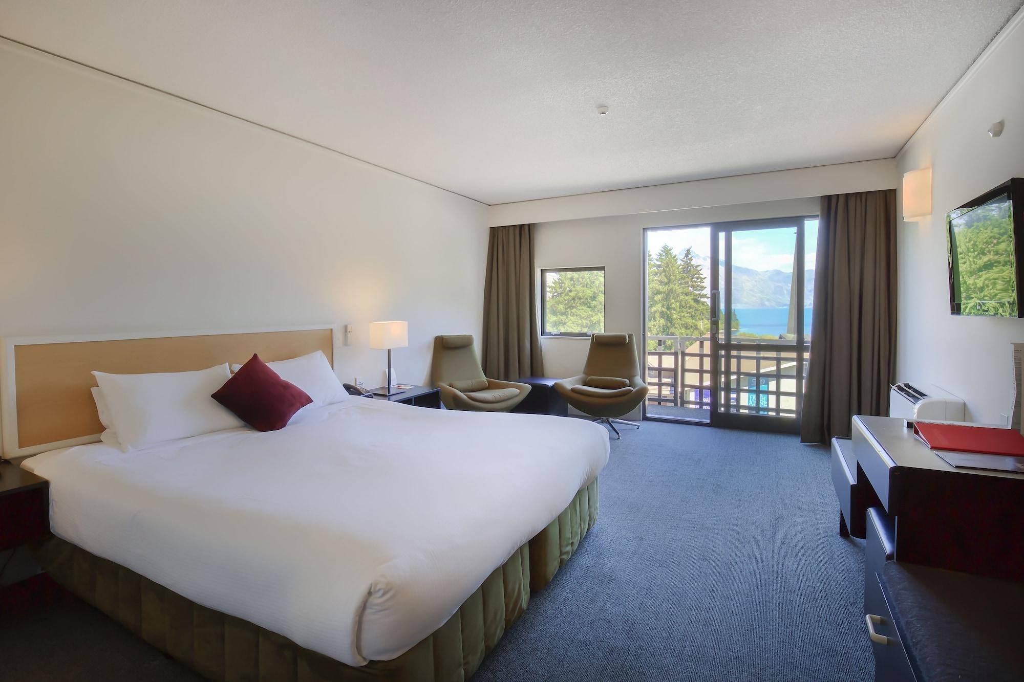 Heartland Hotel
