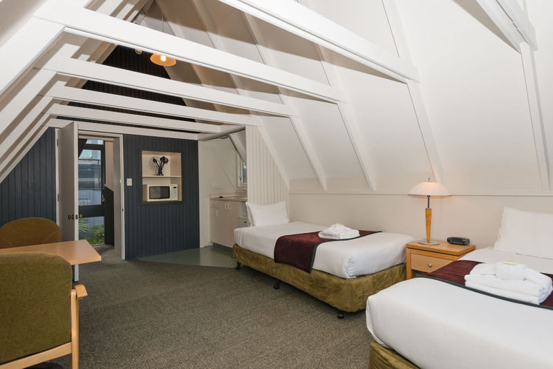 Heartland Hotel