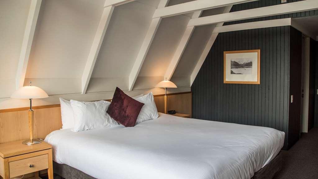 Heartland Hotel